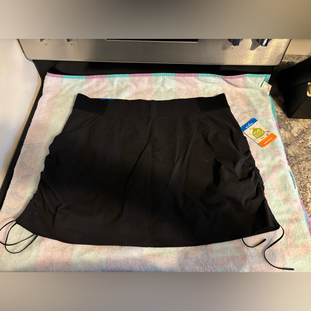 Black Columbia Active Skort with Side Drawstrings BNWT